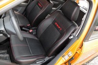 2015款雨燕1.5L自动限定版