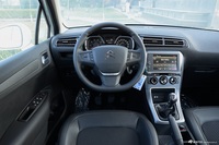 2016款雪铁龙C4世嘉1.6L手动豪华型