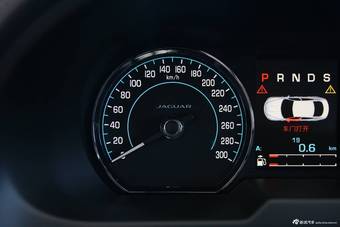 2015款捷豹XF 2.0T风华版到店实拍