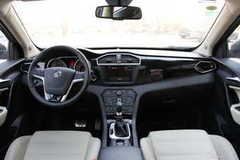 2015款锐腾 2.0T自动四驱旗舰版图片