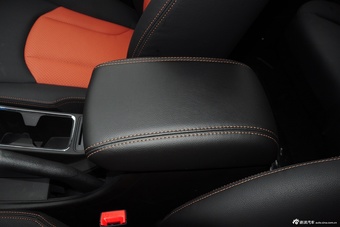 2015款宝骏560 1.8L手动精英型