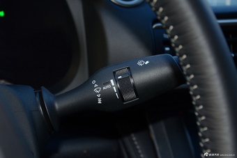 2016款雷克萨斯RC 2.0T 200t F SPORT极致版