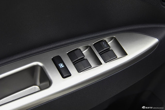 2014款力帆X50 1.5L手动豪华型