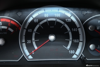 2013款金杯新海狮2.2L豪华型V22