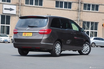 2015款GL8商务车2.4L豪华商务尊享版