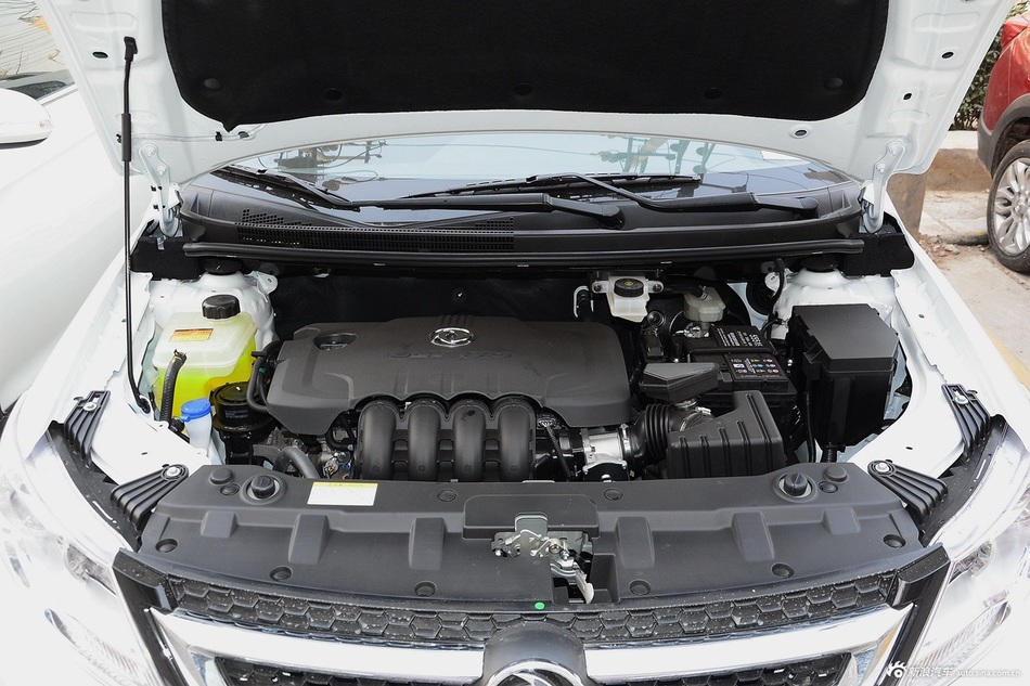 2016款风神AX3 1.5L手动尚酷型