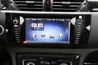 2015款众泰T600 2.0T手动尊贵型 家用版