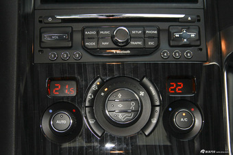 2015款标致3008 1.6自动THP罗兰·加洛斯版