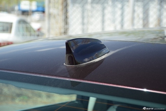 2016款捷豹XJL 2.0T自动两驱典雅商务版