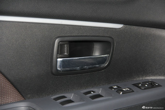 2014款劲炫ASX 2.0L自动两驱精英版