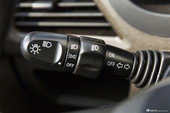 2014款五菱宏光S 1.2L 手动标准型