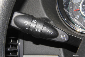 2015款绅宝D50 1.5L CVT标准超值导航版