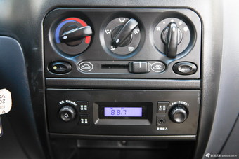 2012款乐驰1.0P-TEC手动活力型