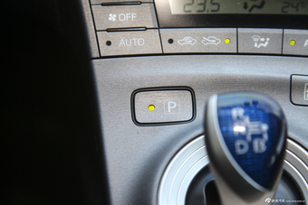 2012款普锐斯1.8L自动豪华先进版