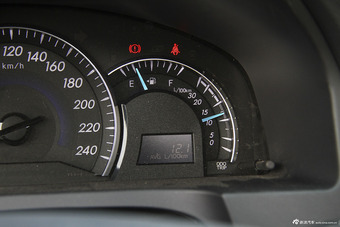 2015款凯美瑞2.0G豪华版