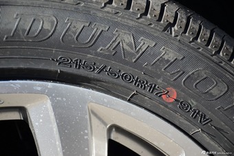 2016款奔腾B90 1.8T自动尊贵型十周年纪念版