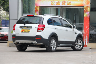 2015款科帕奇2.4L自动7座四驱旗舰版