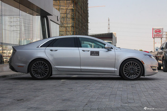 2014款林肯MKZ 2.0T自动尊耀版