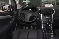 2015款五十铃D-MAX 2.5T手动四驱基本型