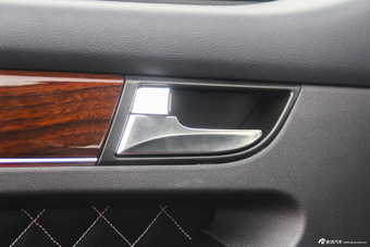 2016款众泰Z500 1.5T手动精英型