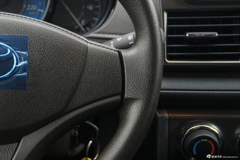 2014款YARiS L 致炫1.3L手动魅动版