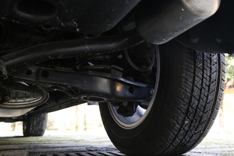 2014款长安CS75 1.8T自动精英型国5