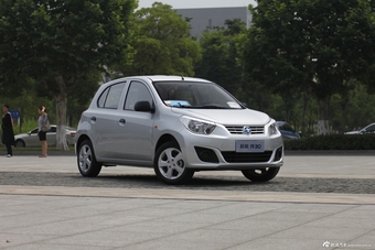 2014款启辰R30 1.2L手动尊享版