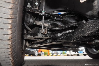 2015款GL8商务车2.4L豪华商务尊享版