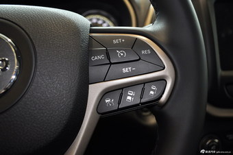 2014款自由光2.4L自动豪华版