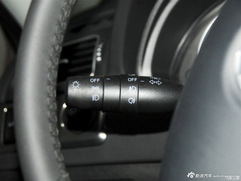 2014款中华H530 1.6L手动豪华型