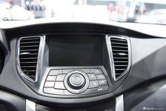 2015上海车展：奔腾B90