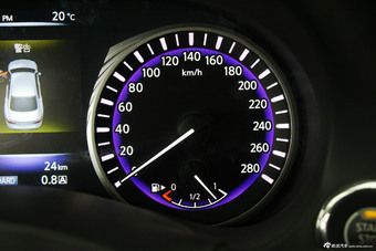 2014款英菲尼迪Q50 3.7自动豪华型到店实拍