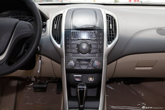 2014款宝骏610自动豪华型