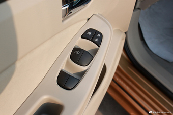 2015款启辰T70到店实拍