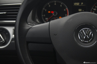 2014款帕萨特1.4T DSG蓝驱版