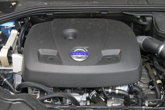 2015款沃尔沃V60 2.0T自动 T5智雅版