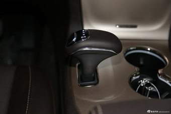 2014款大切诺基3.0L自动旗舰尊悦版