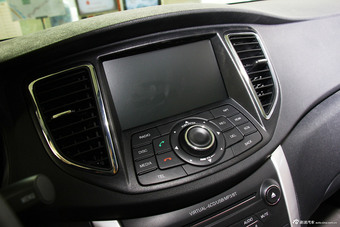 2014款奔腾B90 1.8T自动豪华型到店实拍