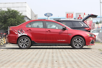 2016款翼神1.8L 手动黑白复刻版