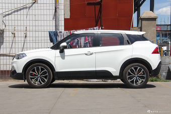 2016款中华V3 1.5T手动旗舰型