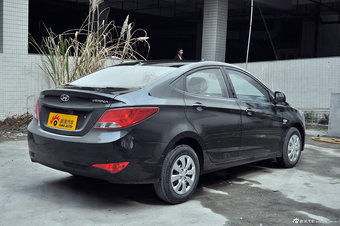 2014款瑞纳1.4L手动时尚型