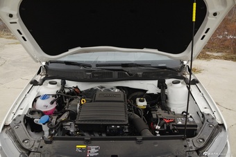 2015款朗逸1.6L手动舒适版图片