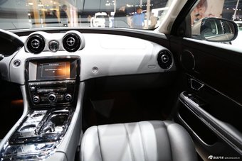 2015上海车展：捷豹XJL