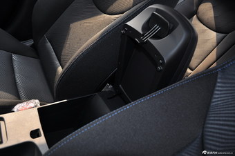 2012款朗动1.6L手动领先型