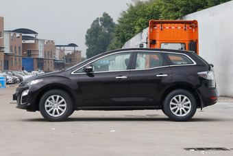 2014款马自达CX-7 2.5L自动两驱时尚版