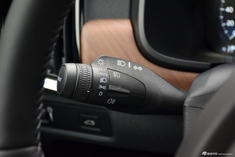 2016款沃尔沃S90 2.0T T6 AWD智雅版