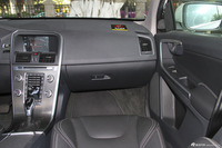 2015款沃尔沃XC60 2.0T T5 AWD智驭版