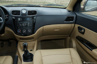 2014款五菱宏光S 1.2L手动舒适型