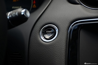 2016款捷豹XJL 2.0T自动两驱典雅商务版