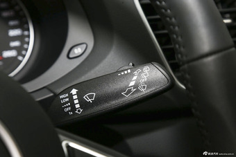 2015款奥迪Q3 35TFSI舒适型